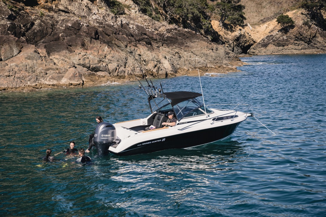 Diving, swimming, water skiing, biscuiting or just relaxing...the 635 can do it all. | Haines Hunter